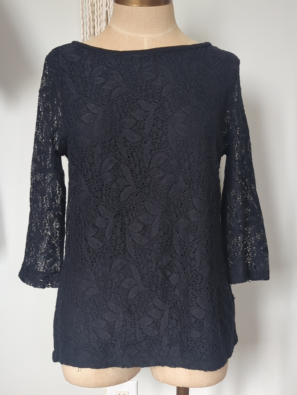 The Limited Black Lace 3/4 Long-Sleeve Tee Size L